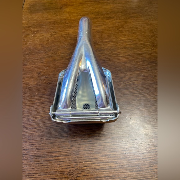 Stainless Steel Potato Vegetable Fruits Ricer Large Capacity Heavy Duty - Picture 9 of 10